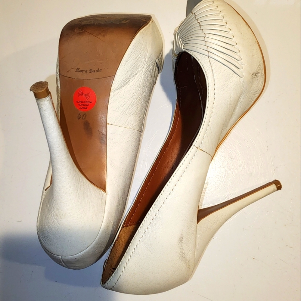 Peep Toe Pumps